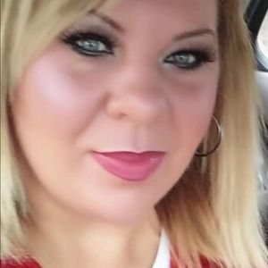 Meet your Posher, Renee